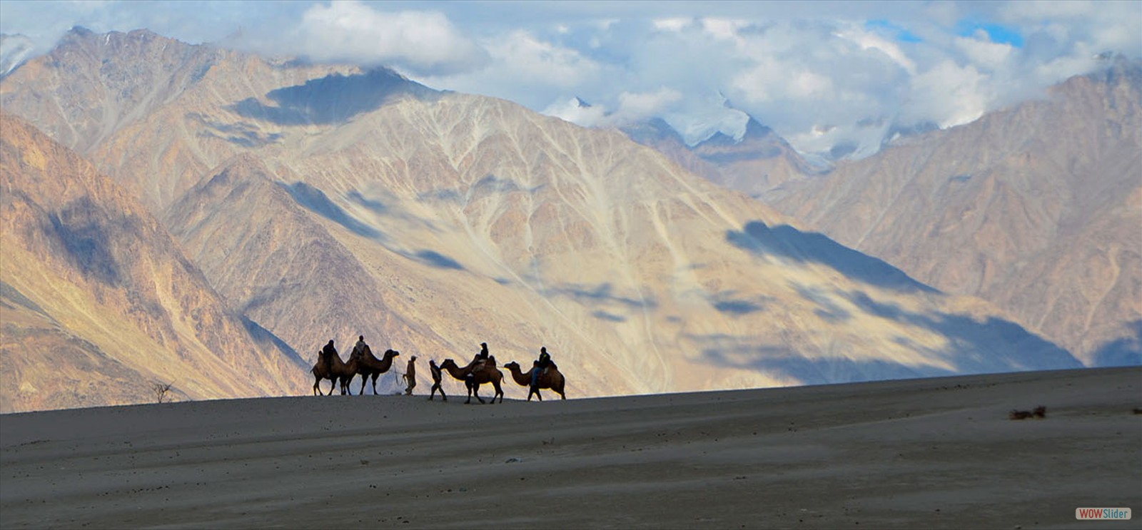 bootstrap carousel example